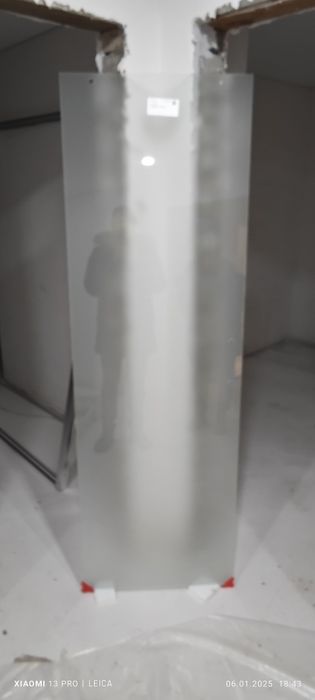 Стекло душевого ограждения