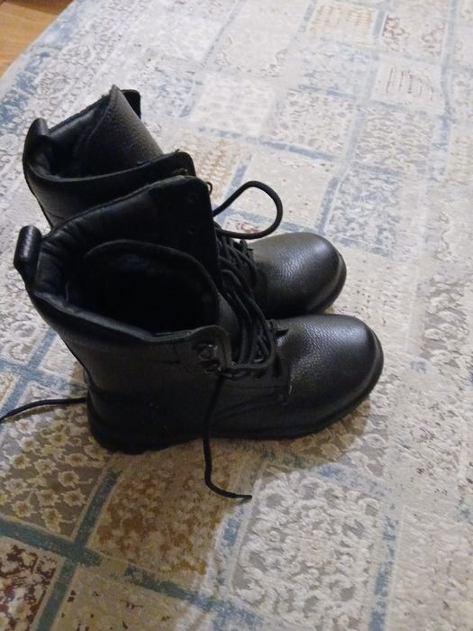 Продам берцы зимнее теплое