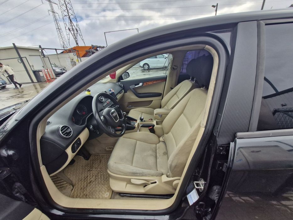 Vând Audi A3 1.6 fsi