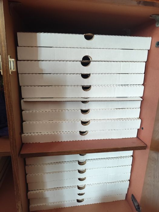 Продам коробки под пиццу