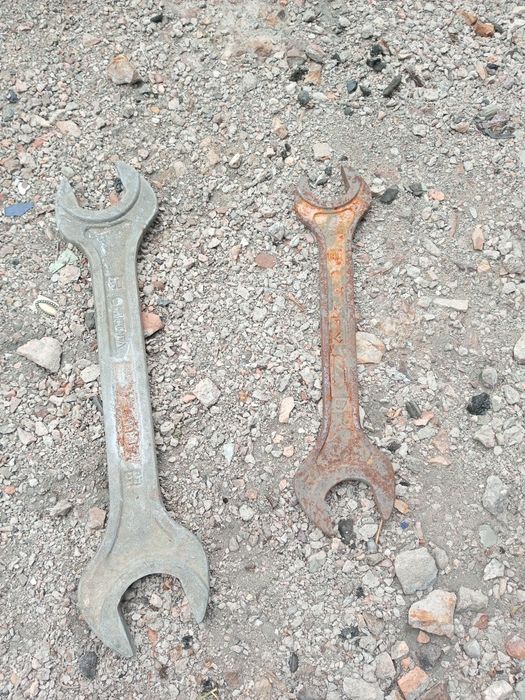 Ключи рожковые.     .