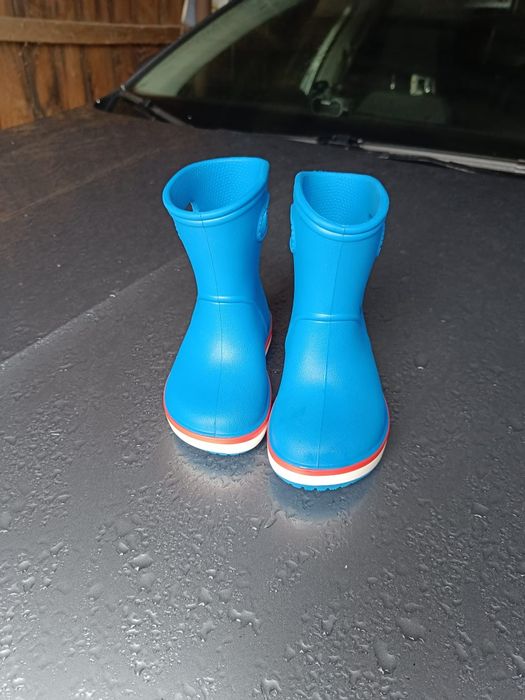 Vând cizme crocs copii