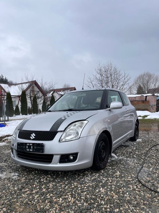 Vand Suzuki Swift 1.3 benzina adus din germania