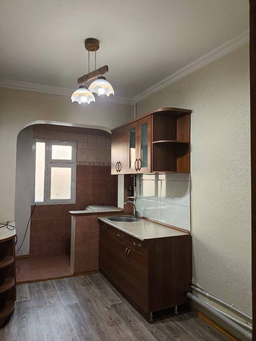 Просторная 3-комнатная 70 м², средний этаж, свежий ремонт, м-в Риезий