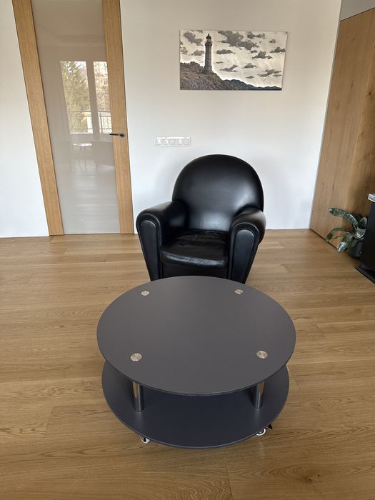 Нова холна масичка на колелца