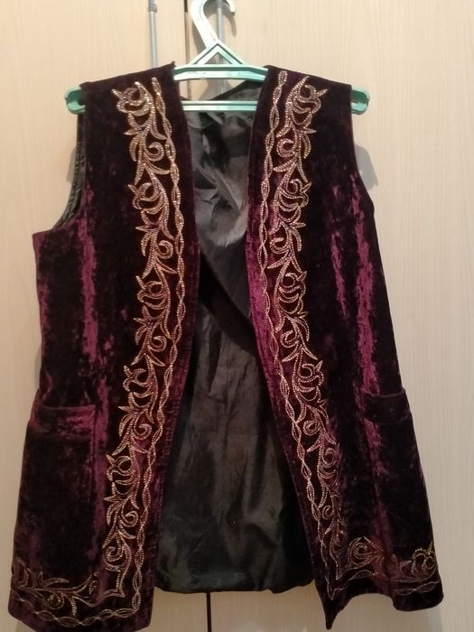 Жилетки национальные недорого