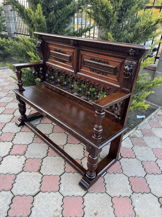 Banca deosebita din lemn masiv cu sculpturi manuale