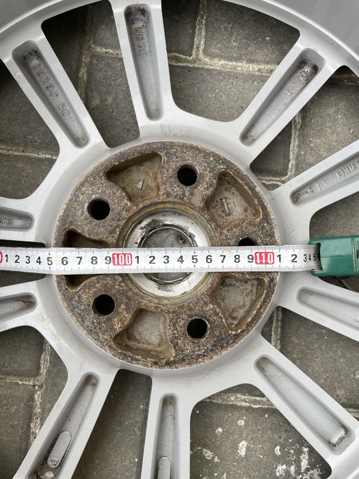 Легкосплавные диски диаметром 18, R18