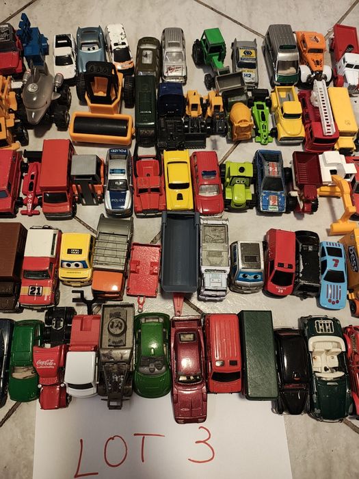 Vând mașinuțe metal și plastic - LOT 3