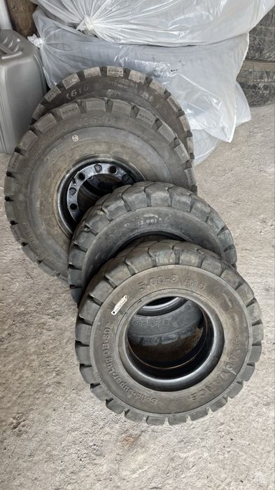 Продам шины на вилочный погрузчик