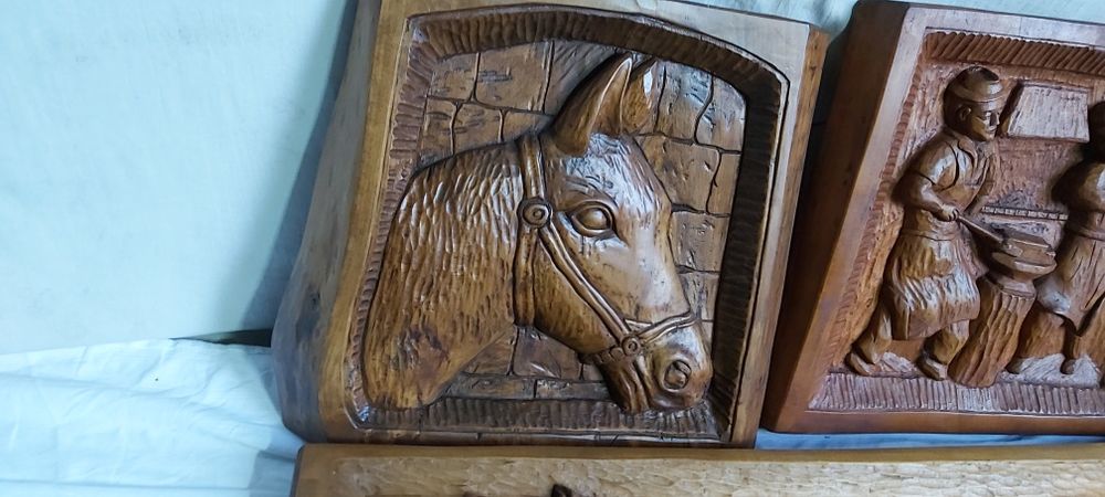 Sculptura veche  lemn cal fierar antichități