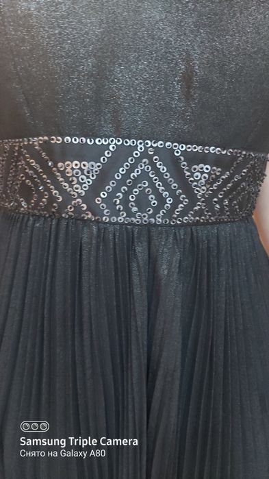 платье шикарное..