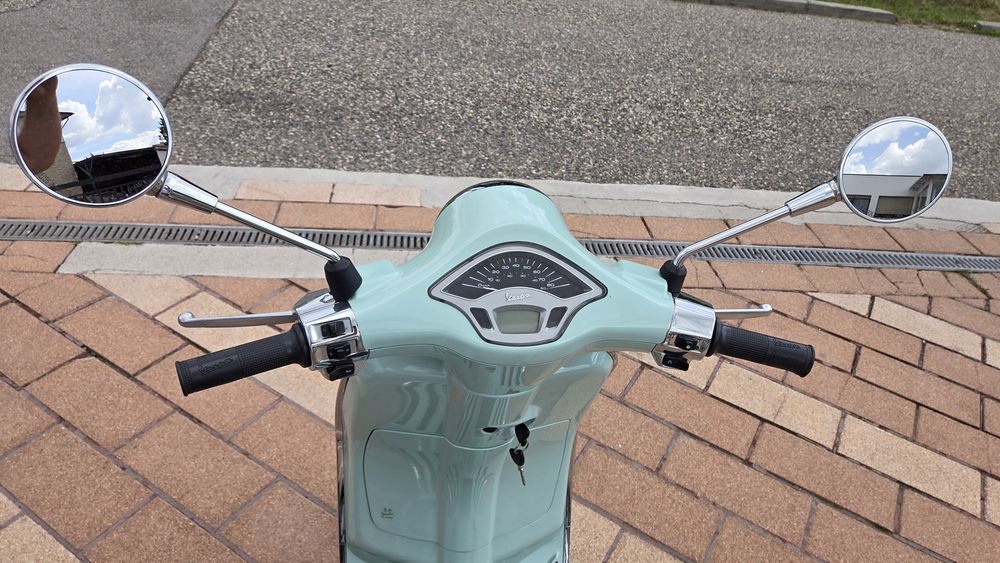 Scuter Piaggio- Vespa Primavera // fabr  2021 - doar   3.7oo km