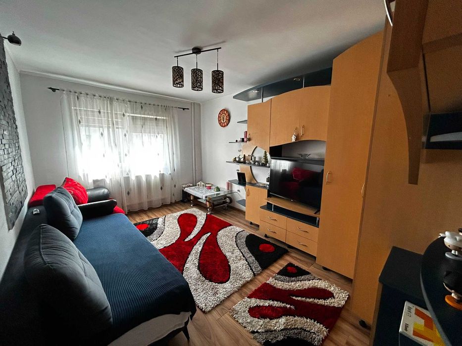 Persoana fizica, ofer spre inchiriere apartament 2 camere, Manastur central.