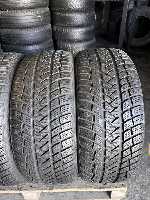 4 anvelope iarna 235/45/18 , Vredestein , 7-7.5 mm