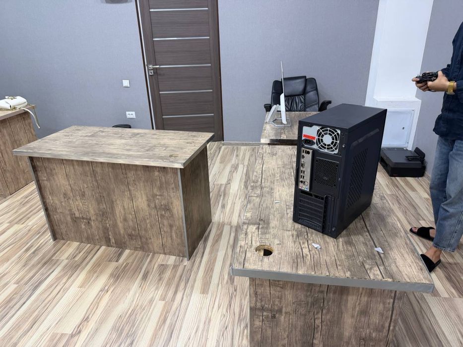 Стол стул офисной б/у