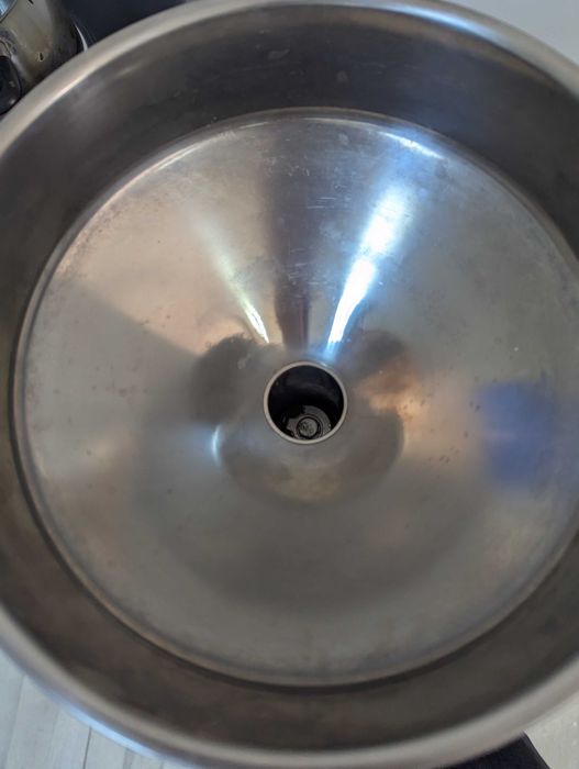 Mașină/aparat de făcut unt/cremă de arahide sau alte nuci