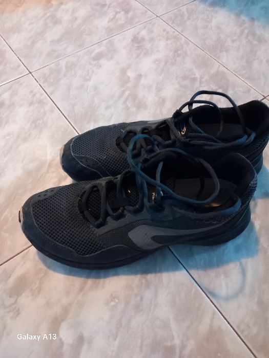 Продавам маратонки