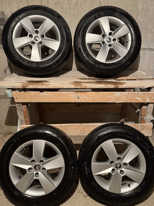 Диски 16 оригинал, 5/112 с резиной