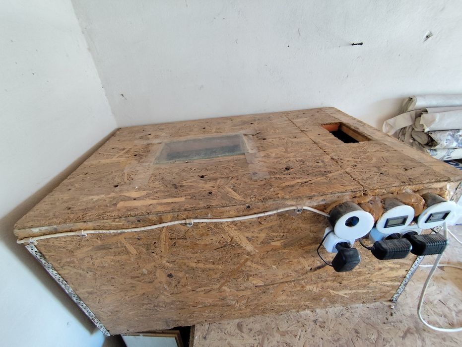 Инкуватор  тауыққа және тб