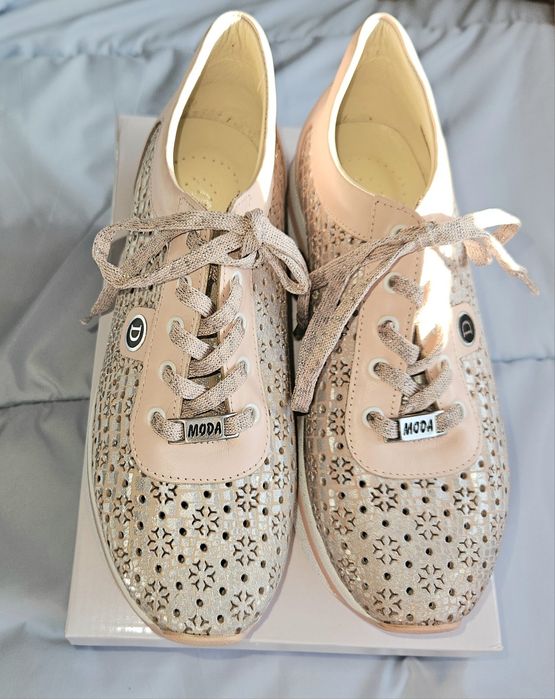 Дамски пролетни ортопедични обувки .38номер ,35лв.