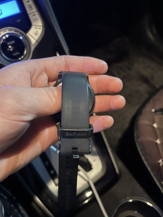 часы Garmin Venu