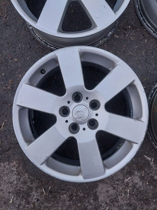 Диски R17 оригинал. Разболтовка 5×114.3