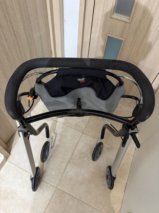 Cadru de mers, persoana in varsta sau recuperare medicala