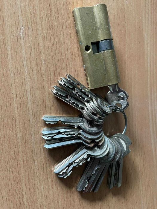 Butuc cilindru yala cu 18 chei