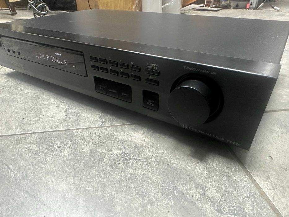 Тунер Sony ST-S120  Тунер Sony ST-S211