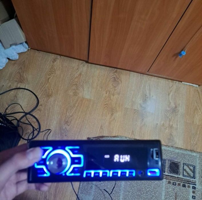 Радио за кола 4×100w