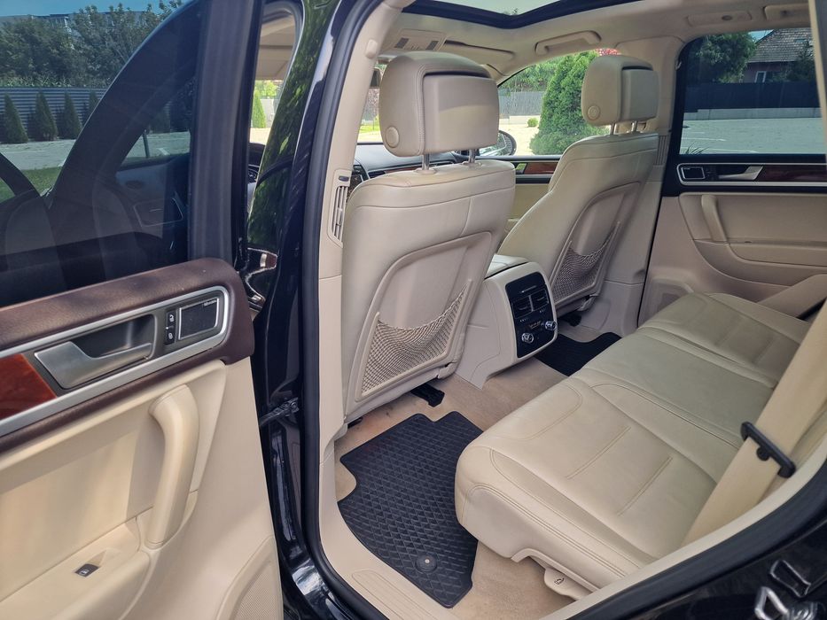 Touareg 3.0 TDI V 6 239 cp panoramic Full.Germania  zoll 30 zile.
