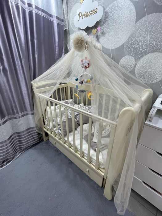 Продам детскую кроватку