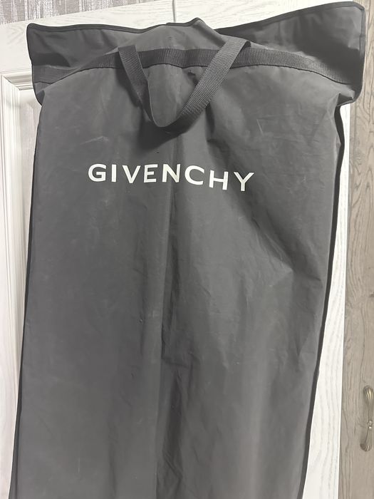 Костюм Givenchy оригинал