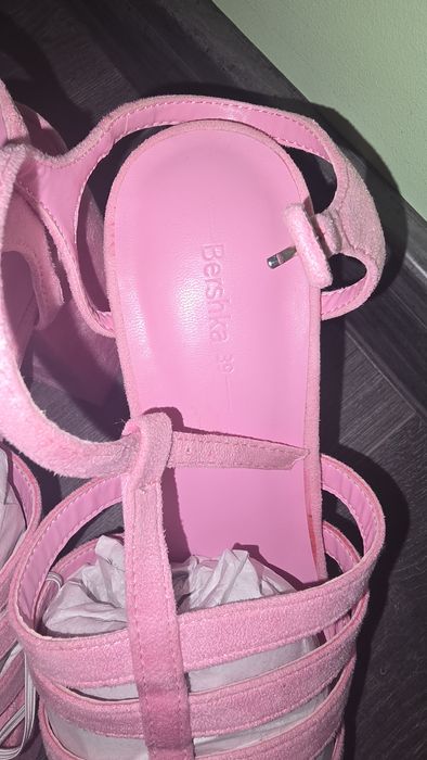 Кукленски розови сандали!