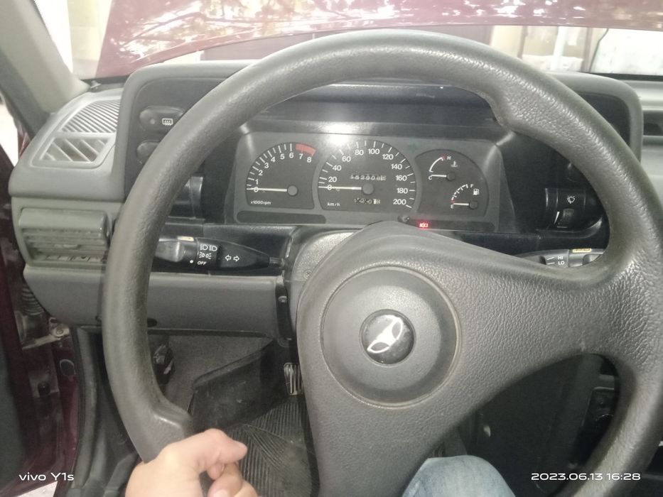 Автомобиль NEXIA1 DAEWOO