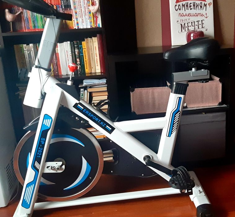 Велотренажер, тренажер