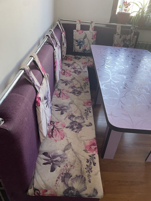 Продам стул и уголок