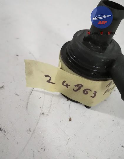 Оригинална Водна Помпа Порше Кайен / Originalna Vodna Pompa Porsche Ca