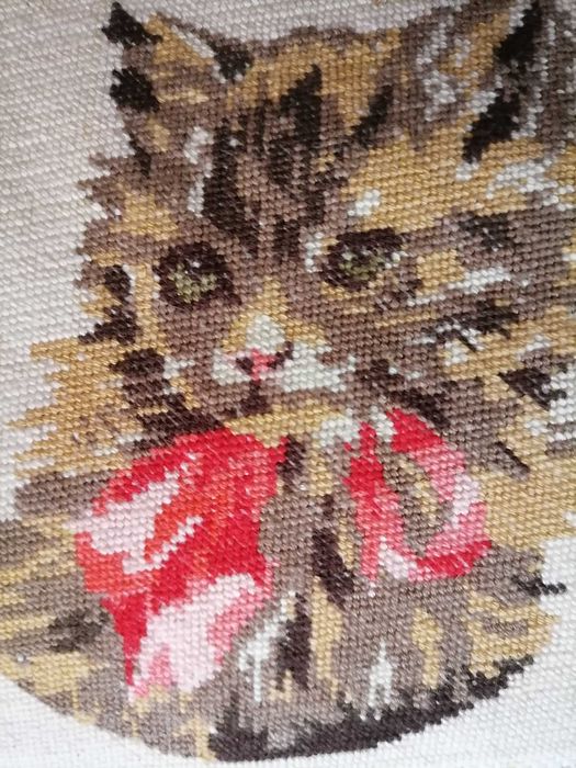 Бродирани нови гоблени