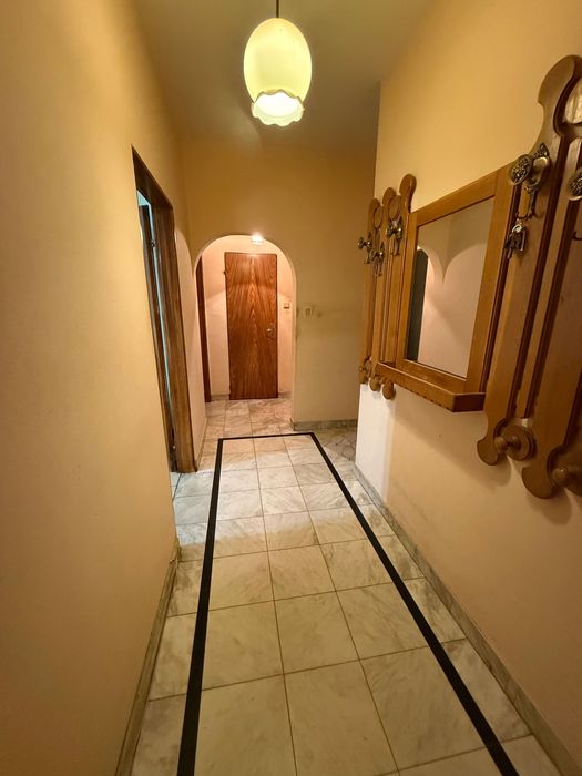 Продава се Тристаен апартамент в София, Хаджи Димитър - 102 кв.м за 1150 €/кв.м - Снимка #1