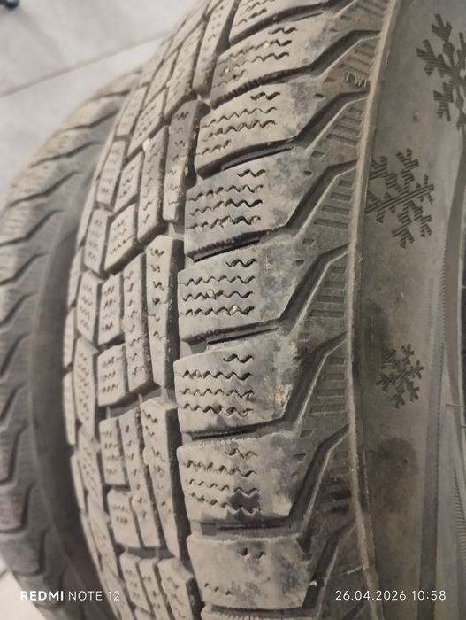 Продам 2шины липучка R14