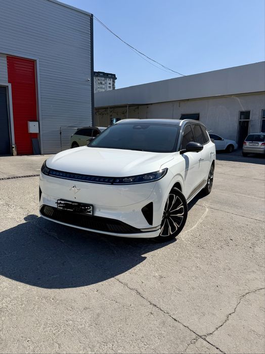 Dongfeng ep008 hybrid 2025. Leapmotor C16 konkurenti. Srochna sotiladi
