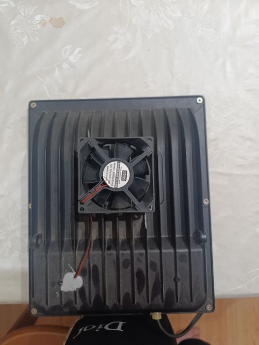 Продам прожектор