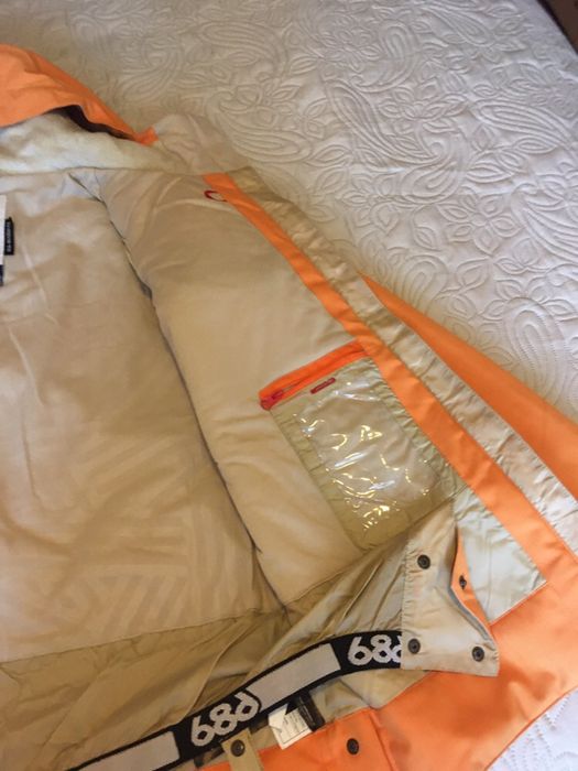 Женско ски/сноуборд яке 686 InfiDry