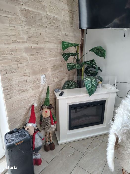 Casa individuala aproape de lac, 4 camere, priveliste superba, Sacalai