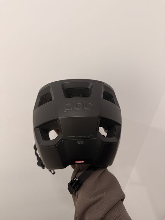 Vand casca poc aproapre noua