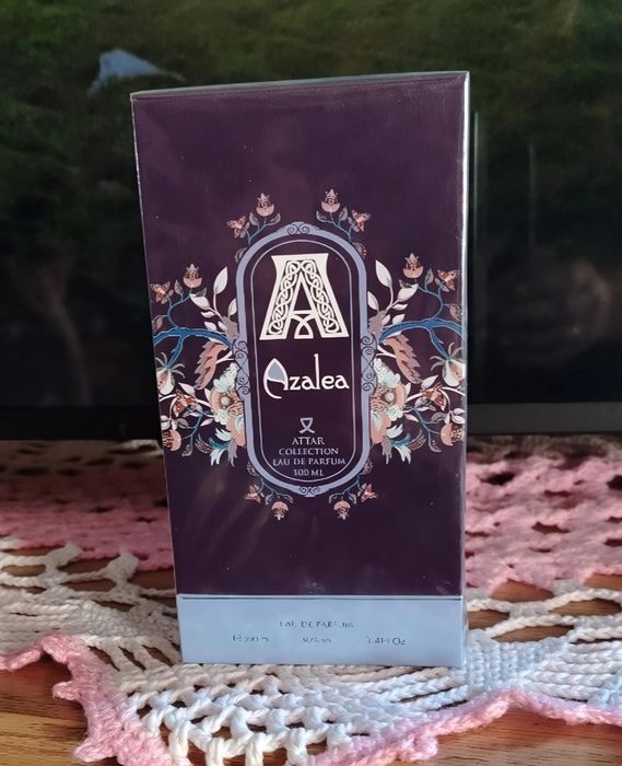 Продам  Духи  "Азалия"