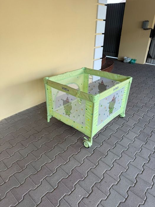 Продам детскую манеж