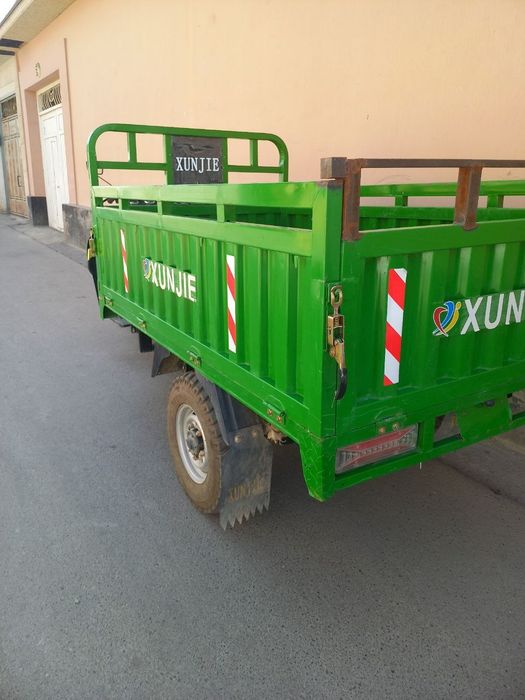 Хонжи мототсикел